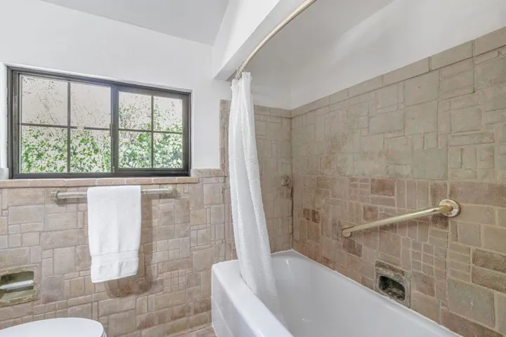 2280 Webster Street, Palo Alto, California 94301