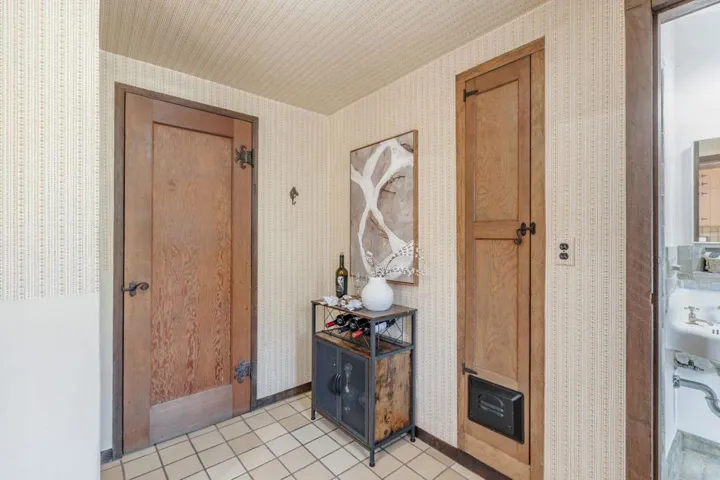 2280 Webster Street, Palo Alto, California 94301