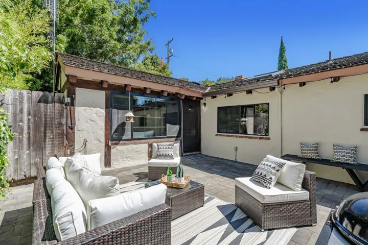 2280 Webster Street, Palo Alto, California 94301