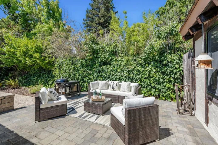 2280 Webster Street, Palo Alto, California 94301