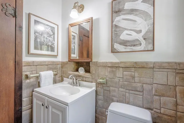 2280 Webster Street, Palo Alto, California 94301