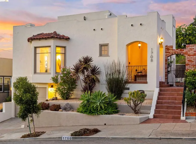 1708 E 38th St, Oakland, California 94602