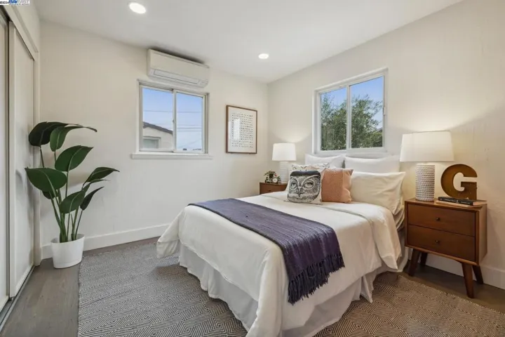 1020 Peach Street, Alameda, California 94501
