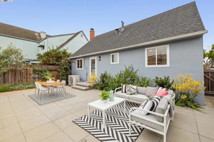 1020 Peach Street, Alameda, California 94501