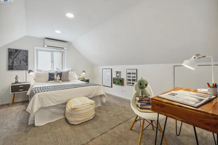 1020 Peach Street, Alameda, California 94501