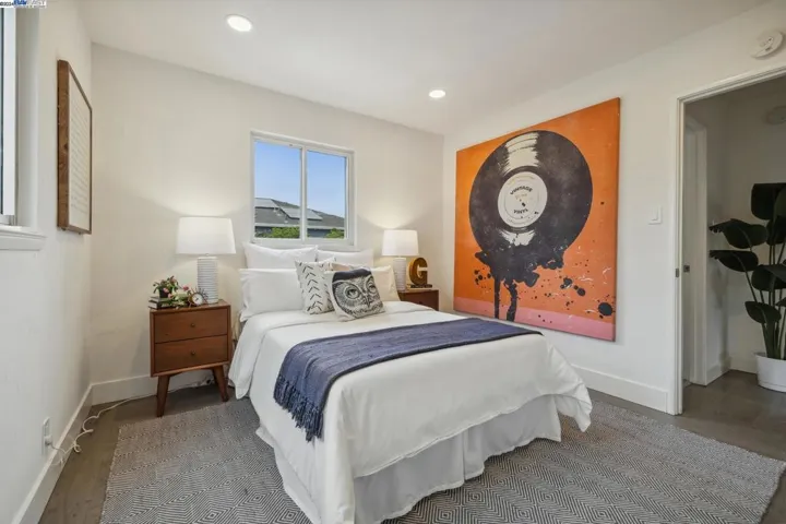 1020 Peach Street, Alameda, California 94501