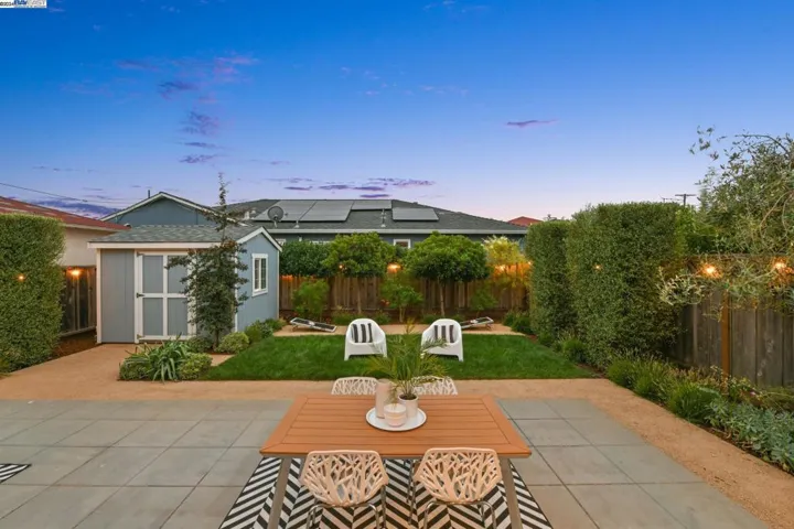 1020 Peach Street, Alameda, California 94501