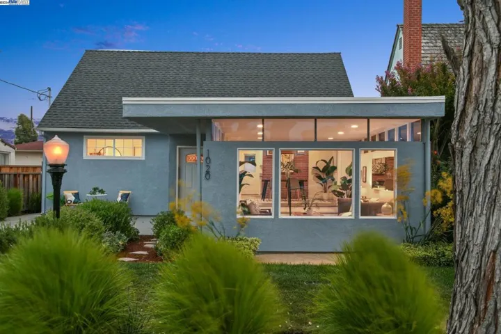 1020 Peach Street, Alameda, California 94501