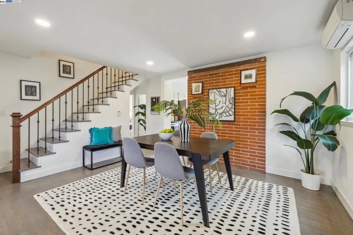 1020 Peach Street, Alameda, California 94501