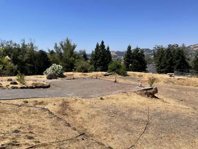 173 Meadowcroft Way, Santa Rosa, California 95403