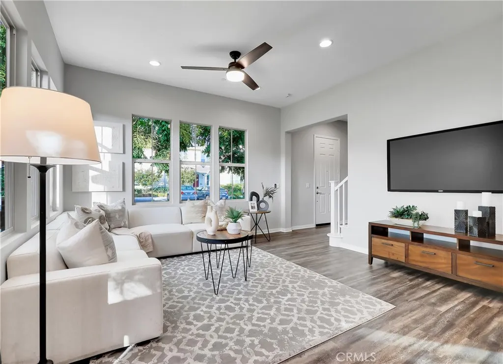 1 Promesa Avenue, Rancho Mission Viejo, California 92694 home-pic-4