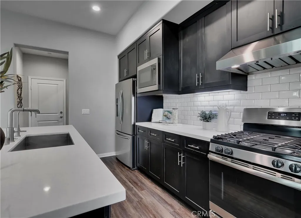 1 Promesa Avenue, Rancho Mission Viejo, California 92694 home-pic-17