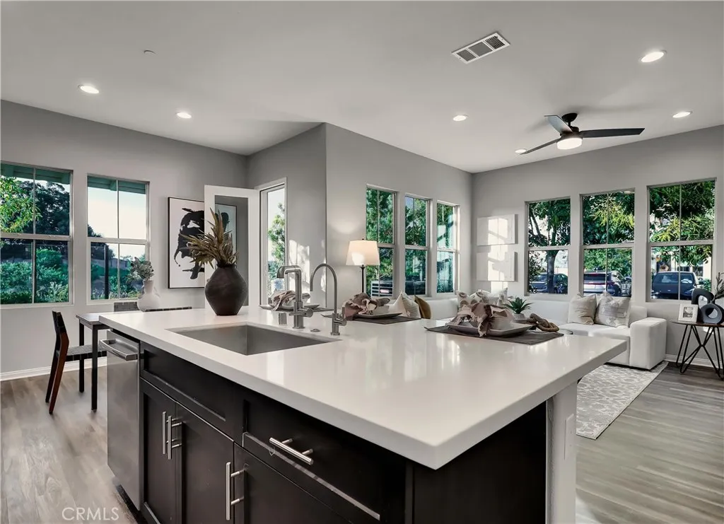 1 Promesa Avenue, Rancho Mission Viejo, California 92694 home-pic-19