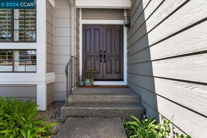 17 Barnegate Bay, Alameda, California 94502
