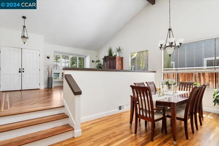 17 Barnegate Bay, Alameda, California 94502