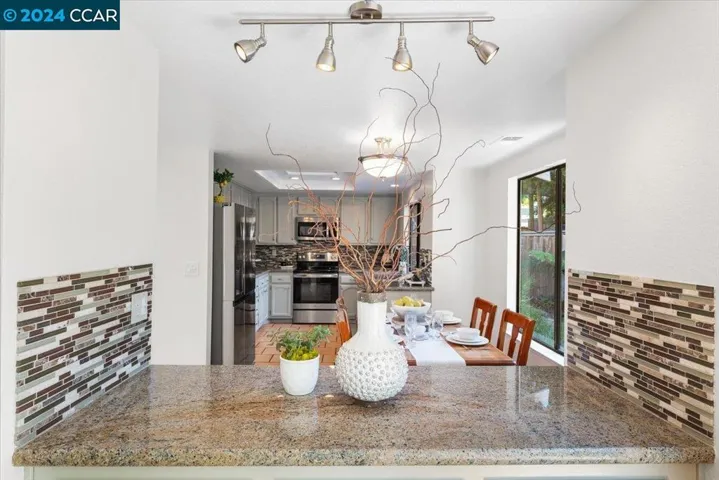 17 Barnegate Bay, Alameda, California 94502