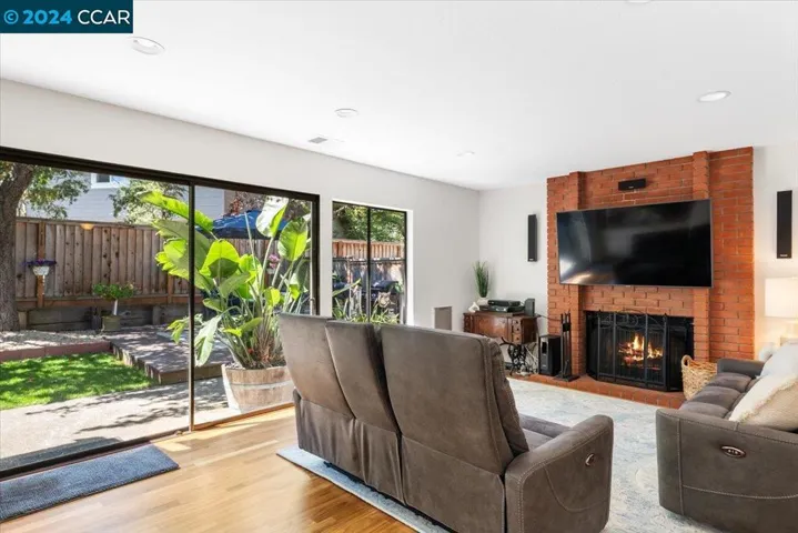 17 Barnegate Bay, Alameda, California 94502