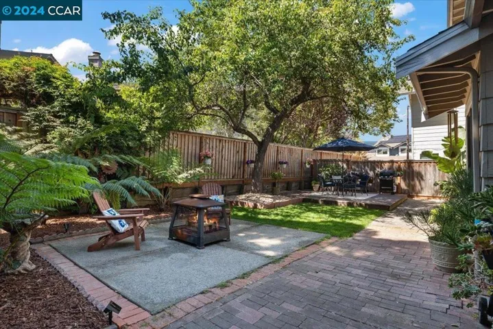 17 Barnegate Bay, Alameda, California 94502