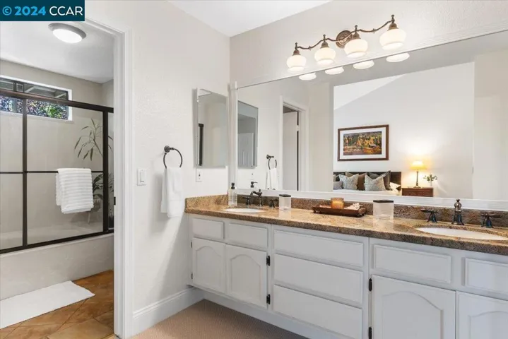 17 Barnegate Bay, Alameda, California 94502
