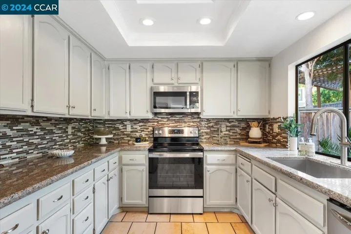 17 Barnegate Bay, Alameda, California 94502