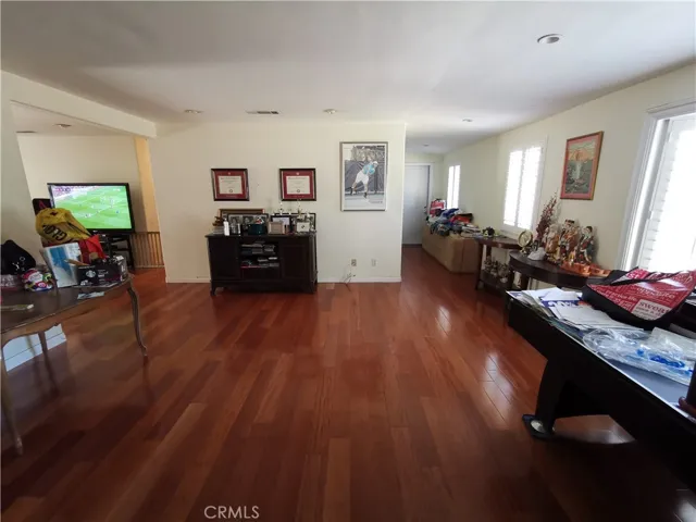 22543 Hartland Street, West Hills, California 91307