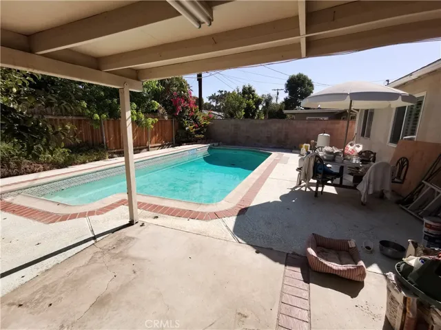 22543 Hartland Street, West Hills, California 91307