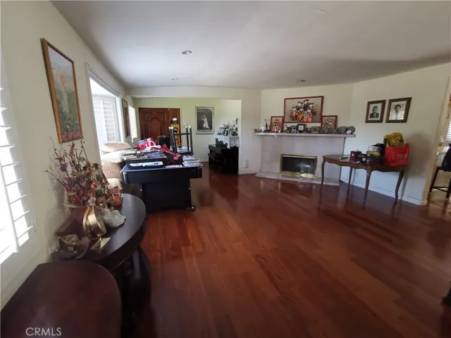22543 Hartland Street, West Hills, California 91307