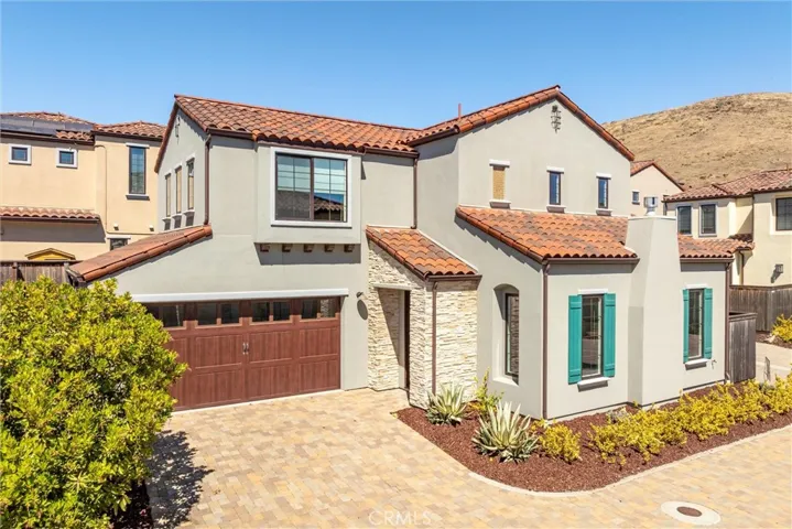 3074 Lucca Lane, San Luis Obispo, California 93401