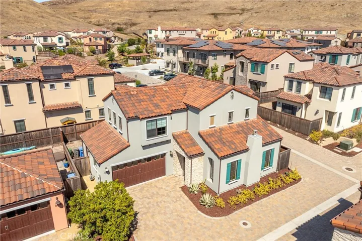 3074 Lucca Lane, San Luis Obispo, California 93401