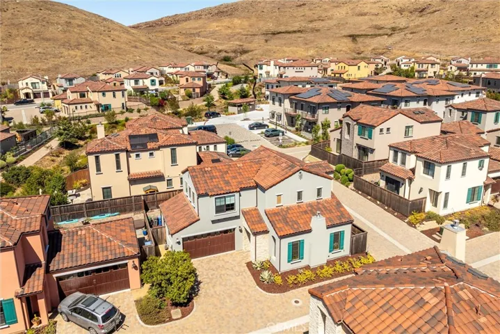 3074 Lucca Lane, San Luis Obispo, California 93401