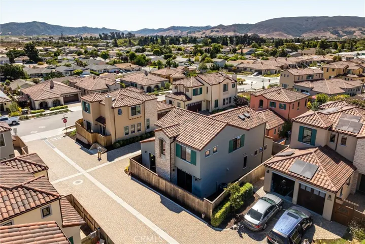 3074 Lucca Lane, San Luis Obispo, California 93401