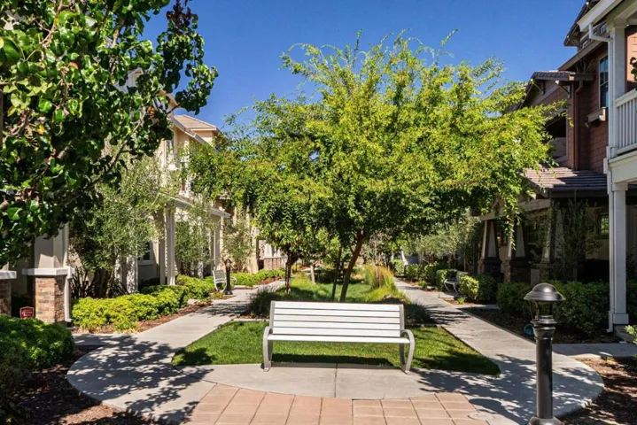 3710 Pyramid Way, Mountain View, California 94043
