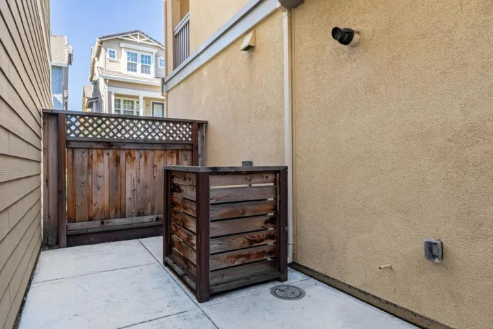 3710 Pyramid Way, Mountain View, California 94043