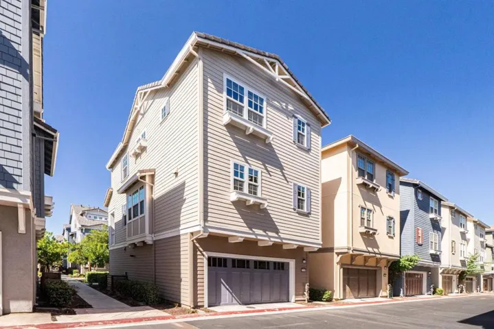 3710 Pyramid Way, Mountain View, California 94043