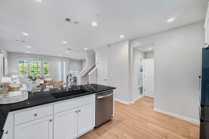 3710 Pyramid Way, Mountain View, California 94043