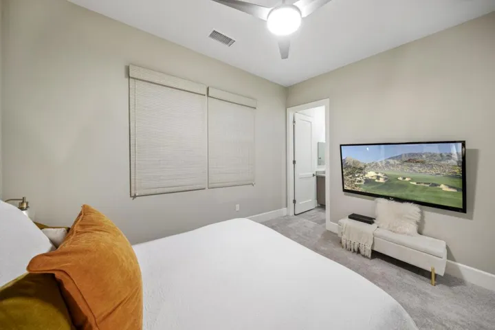 72335 BAJADA TRAIL 38