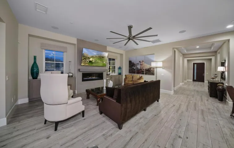 72335 BAJADA TRAIL 16