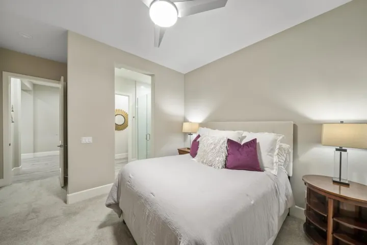 72335 BAJADA TRAIL 33