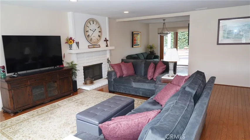 1821 Oriole Drive, Costa Mesa, California 92626