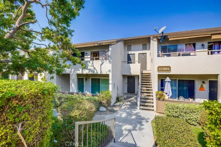21991 Rimhurst Drive 143, Lake Forest, California 92630