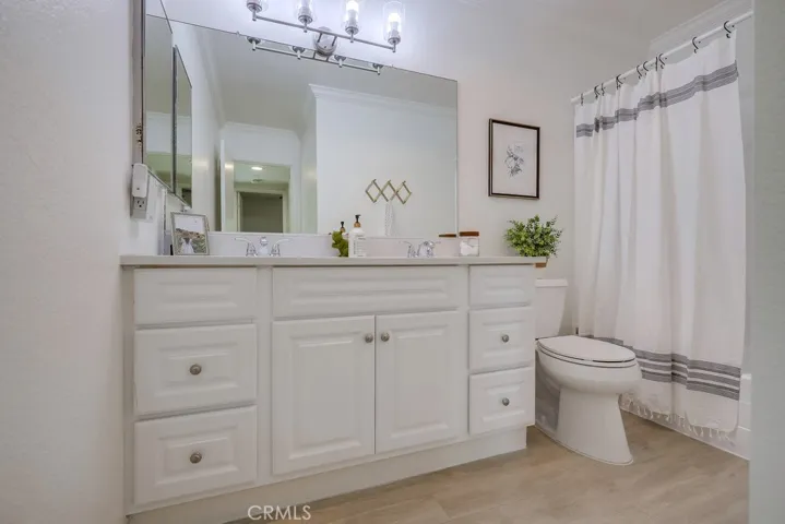 21991 Rimhurst Drive 143, Lake Forest, California 92630