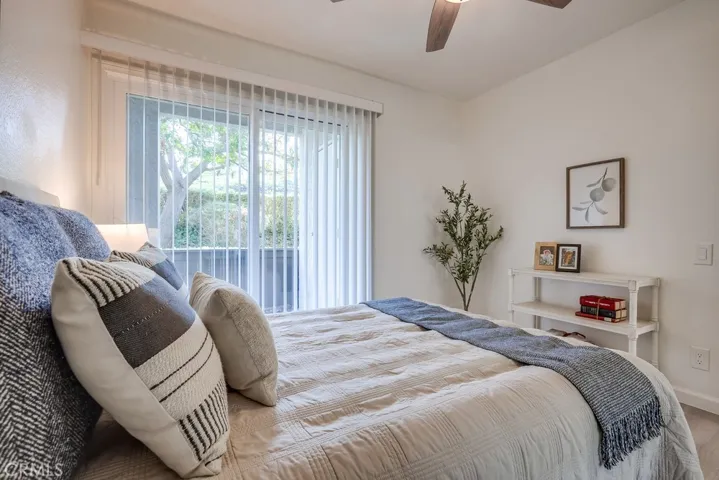 21991 Rimhurst Drive 143, Lake Forest, California 92630