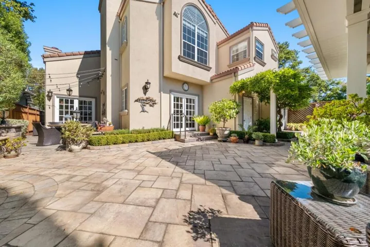 1613 Sanchez Avenue, Burlingame, California 94010