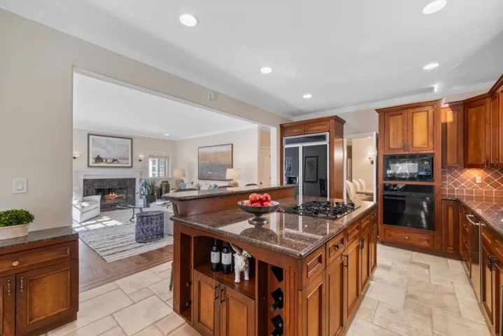 1613 Sanchez Avenue, Burlingame, California 94010