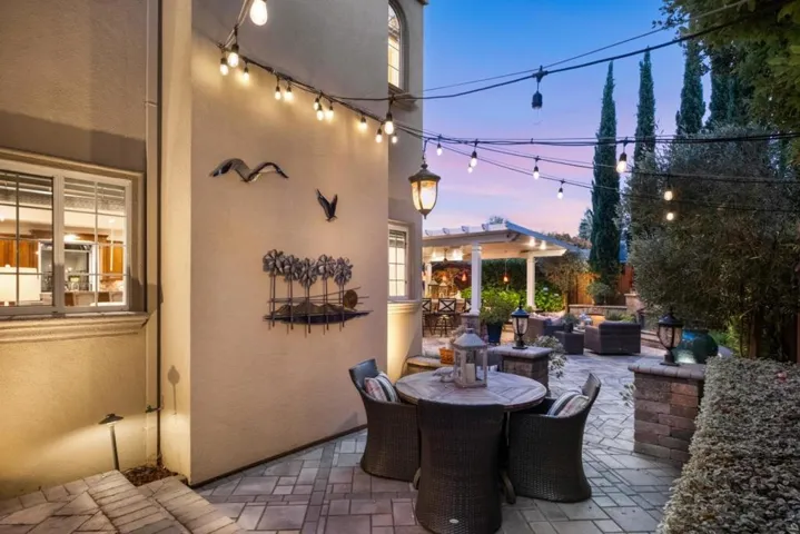 1613 Sanchez Avenue, Burlingame, California 94010