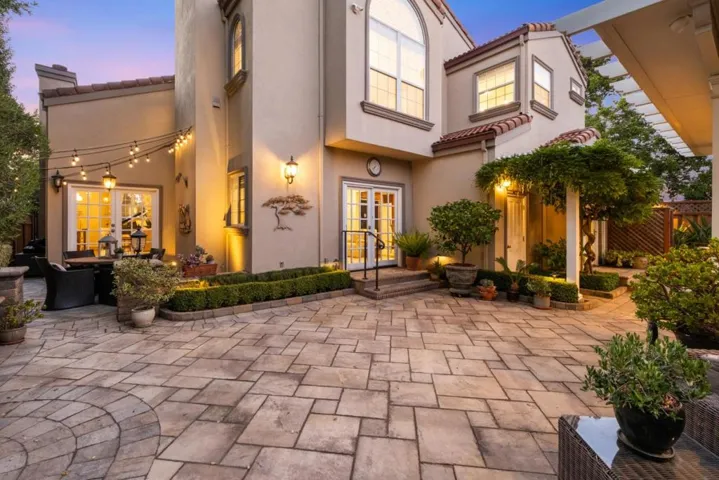 1613 Sanchez Avenue, Burlingame, California 94010