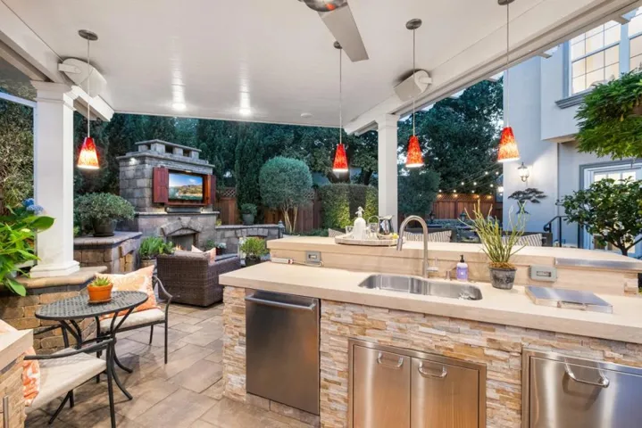1613 Sanchez Avenue, Burlingame, California 94010