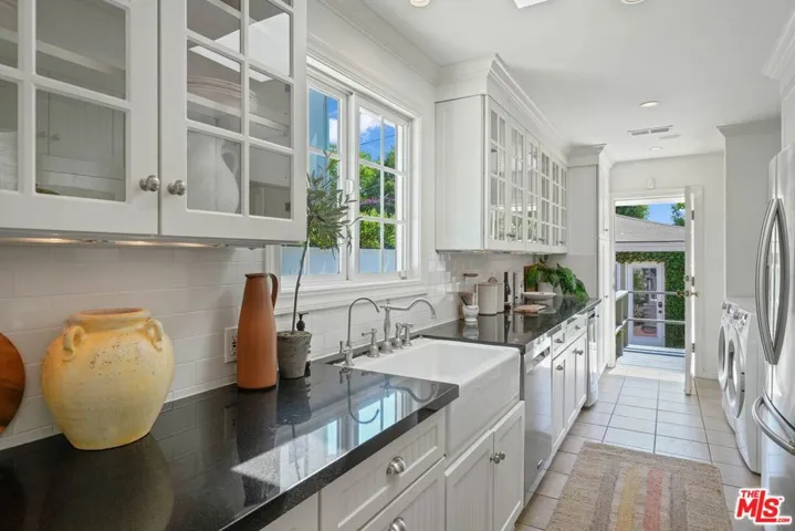 12040 Clover Avenue, Los Angeles, California 90066