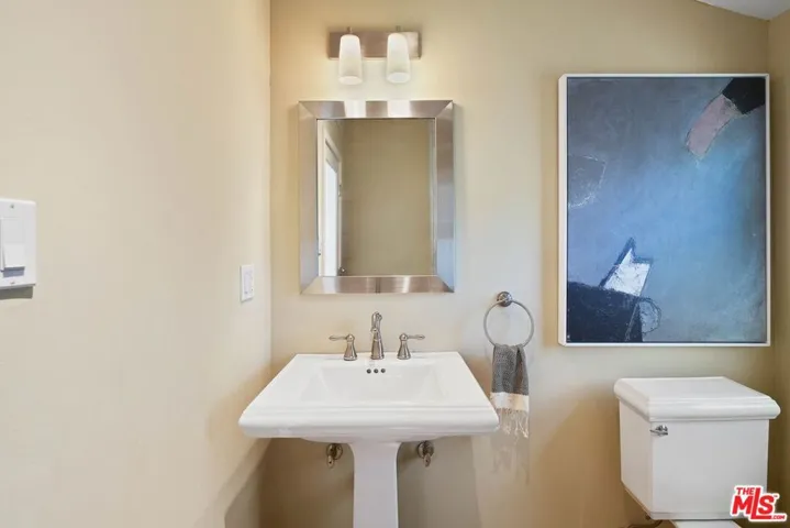 12040 Clover Avenue, Los Angeles, California 90066