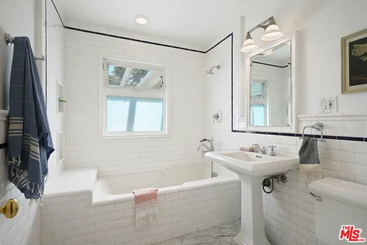 12040 Clover Avenue, Los Angeles, California 90066